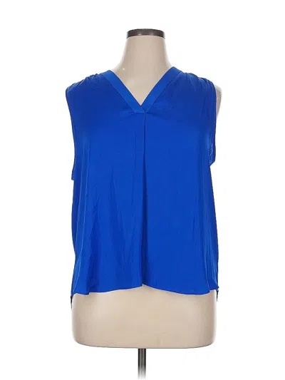 Pre-owned Vince Camuto Sleeveless T-shirt In Blue
