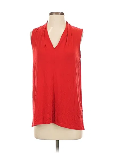 Pre-owned Vince Camuto Sleeveless T-shirt In Red