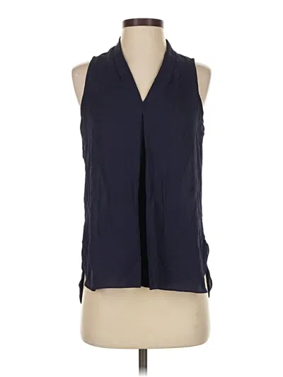 Pre-owned Vince Camuto Sleeveless T-shirt In Blue
