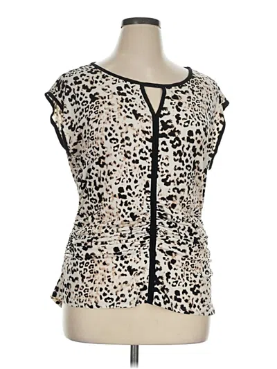 Pre-owned Vince Camuto Sleeveless T-shirt In Ivory