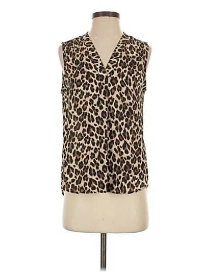 Pre-owned Vince Camuto Sleeveless T-shirt In Tan