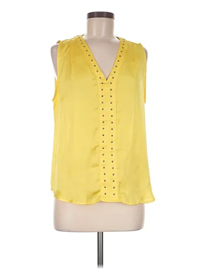 Pre-owned Vince Camuto Sleeveless T-shirt In Yellow