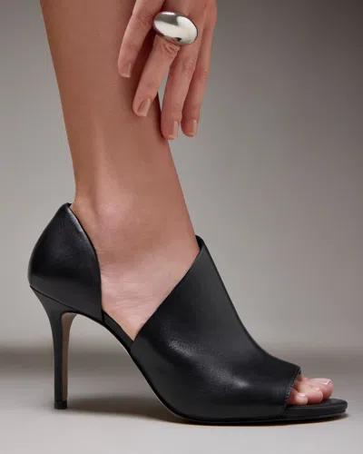 Vince Camuto Telemi Sandal In Black