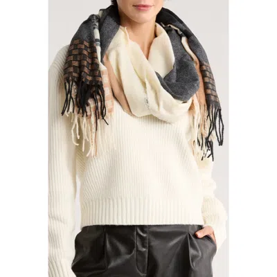 Vince Camuto Textured Colorblock Scarf In White