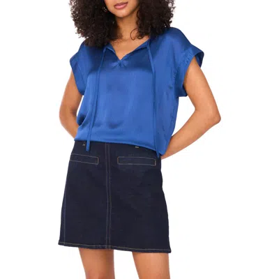 Vince Camuto Textured Satin Short Sleeve Top In Blue