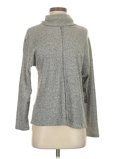 Pre-owned Vince Camuto Turtleneck Sweater In Gray