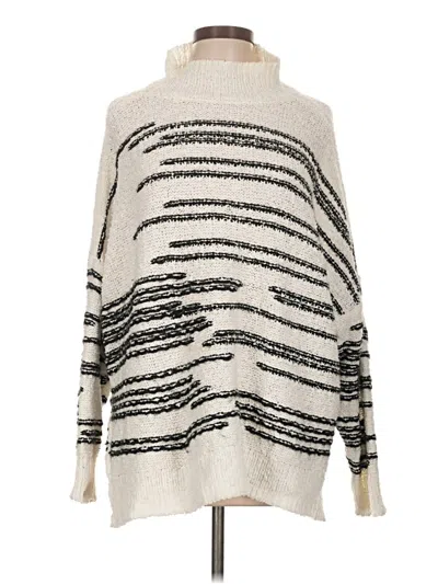 Pre-owned Vince Camuto Turtleneck Sweater In Ivory