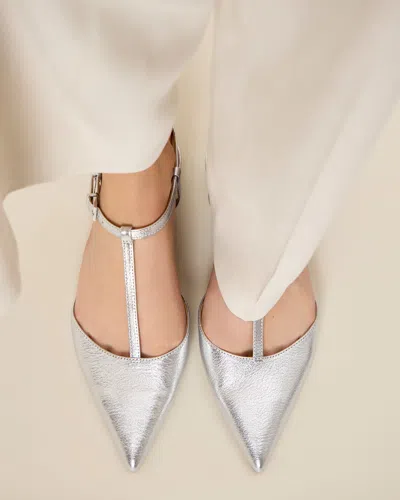 Vince Camuto Varena Flat In Gray