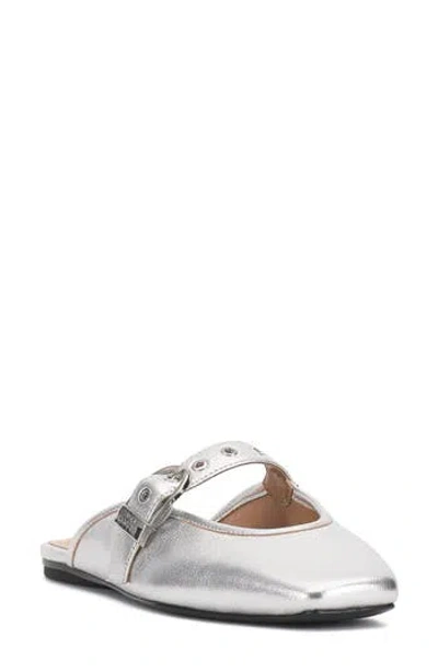 Vince Camuto Vaydie Flat Mule In Silver