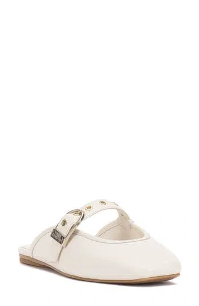 Vince Camuto Vaydie Flat Mule In White