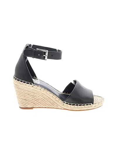 Pre-owned Vince Camuto Wedges In Black
