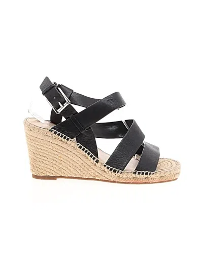 Pre-owned Vince Camuto Wedges In Black