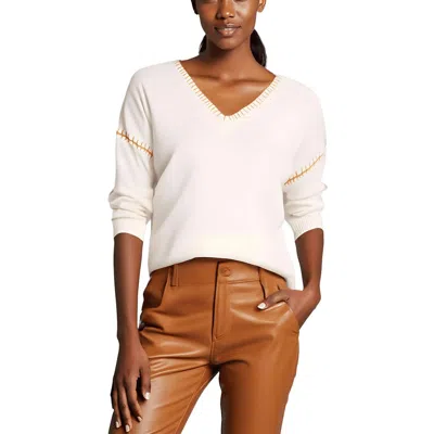 Vince Camuto Womens Contrast Trim Knit V-neck Sweater In White