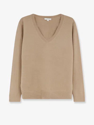 Vince Cashmere Sweater In Neutral