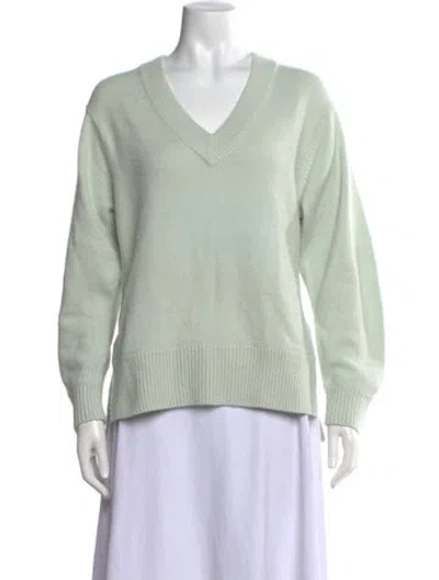 Pre-owned Vince Cashmere V-neck Sweater In Green