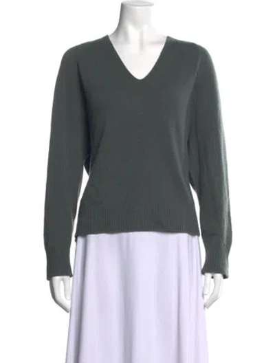 Pre-owned Vince Cashmere V-neck Sweater In Green