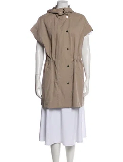 Pre-owned Vince Coat In Neutral