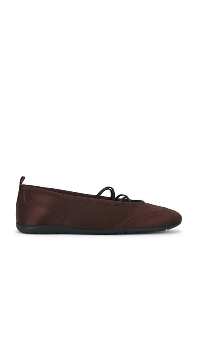 Vince Coralie Sneakerina Ii In Brown
