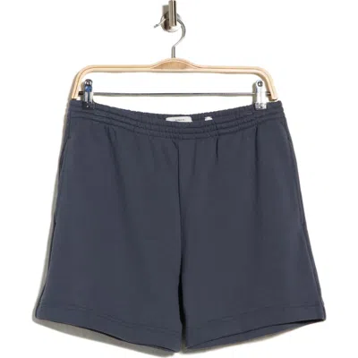 Vince Cotton Pull-on Shorts In Green