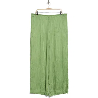 Vince Crushed Plissé Pull-on Pants In Pistachio