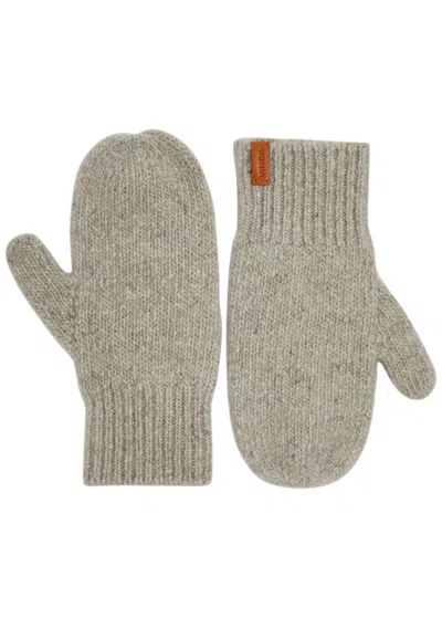 Vince Donegal Cashmere Mittens In Beige