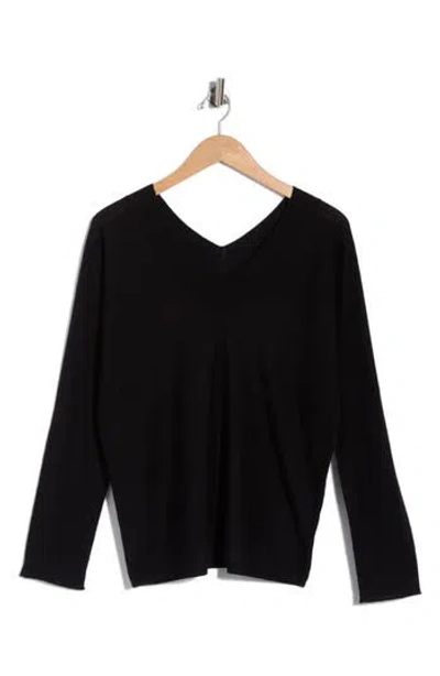 Vince Double 'v' Wool, Silk & Cashmere Sweater In Black