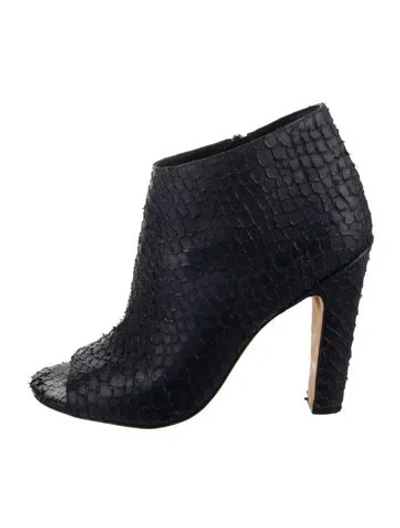 Pre-owned Vince Embossed Leather Pumps In Blue