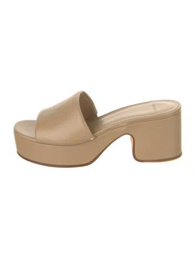 Pre-owned Vince Embossed Leather Slides In Neutral