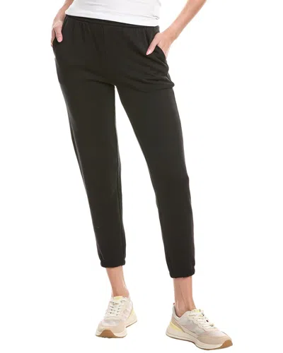 Vince Essential Jogger In Black