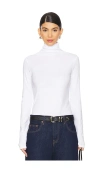 Vince Essential Long Sleeve Turtleneck In Optic White