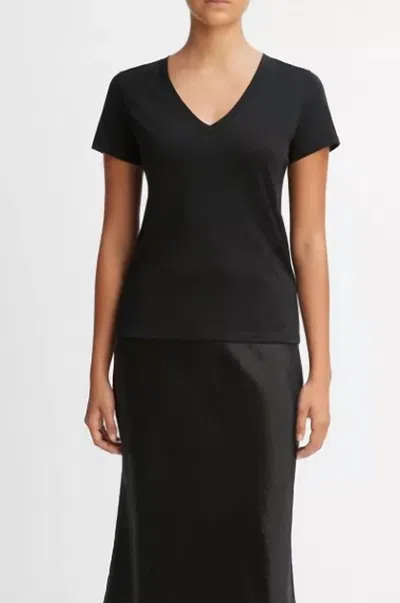 Vince Essential V Neck Tee In Black