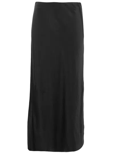 Vince Flared Maxi Skirt With Side Slit And Zip Closure In Black