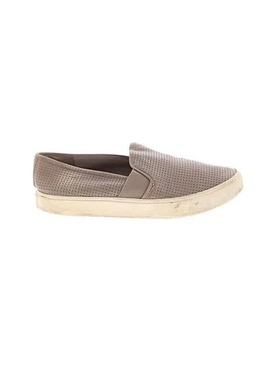 Pre-owned Vince Flats In Brown