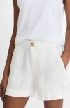Vince Mid Rise Hemp Short In Off White In Off White