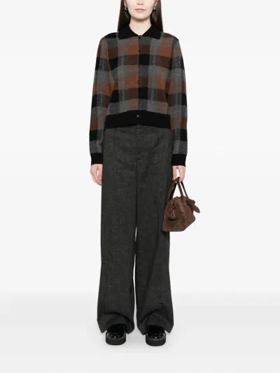 Vince Jaspe Pin-tuck Trousers In Black