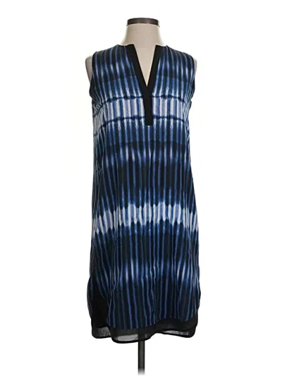 Pre-owned Vince Kimono In Blue