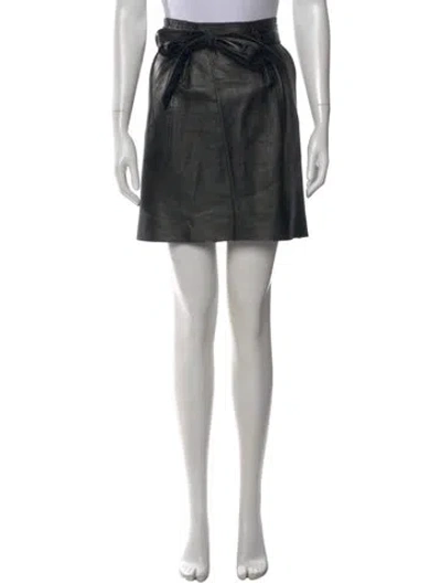 Pre-owned Vince Lamb Leather Mini Skirt In Black