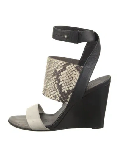 Pre-owned Vince Leather Animal Print Pumps In Neutrals
