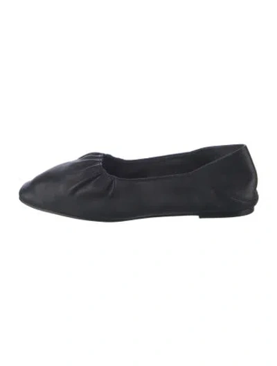 Pre-owned Vince Leather Ballet Flats In Black