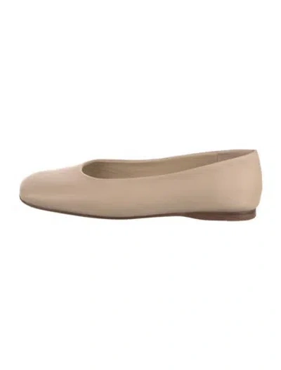 Pre-owned Vince Leather Ballet Flats In Neutral