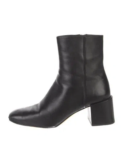 Pre-owned Vince Leather Boots In Black