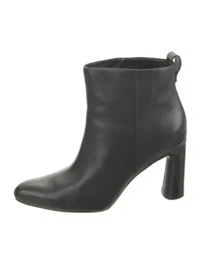 Pre-owned Vince Leather Boots In Black