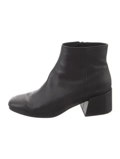 Pre-owned Vince Leather Boots In Black