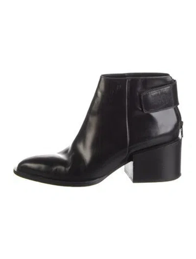 Pre-owned Vince Leather Boots In Black