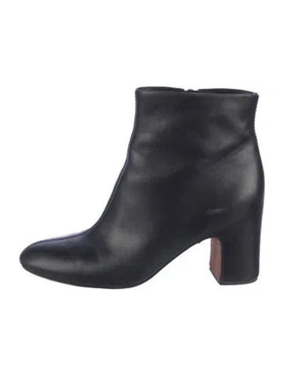 Pre-owned Vince Leather Boots In Black