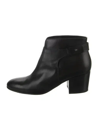 Pre-owned Vince Leather Boots In Black