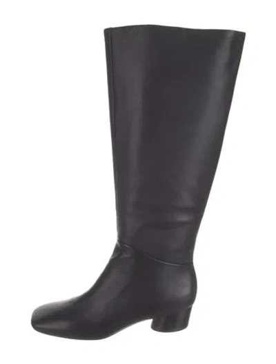Pre-owned Vince Leather Boots In Black