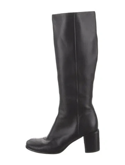 Pre-owned Vince Leather Boots In Black
