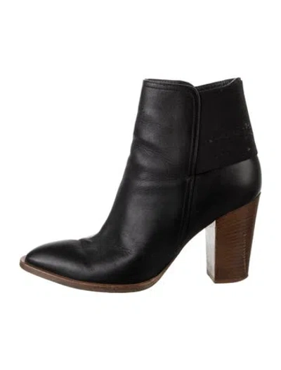 Pre-owned Vince Leather Boots In Black