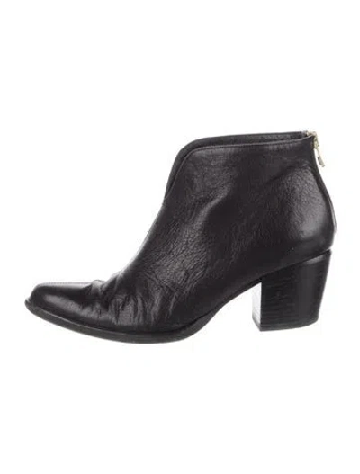 Pre-owned Vince Leather Boots In Black